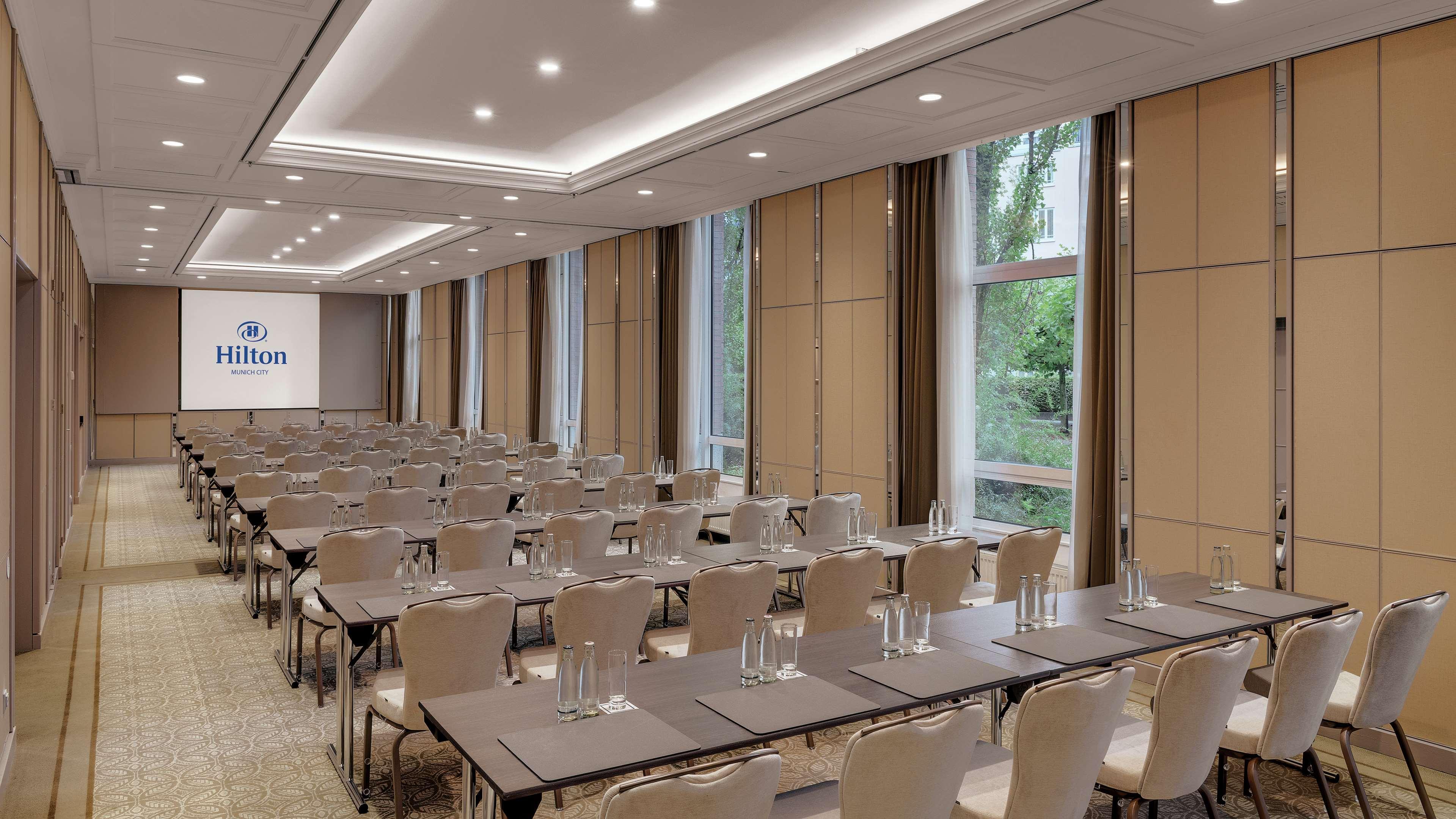 Hilton Munich City Exterior photo