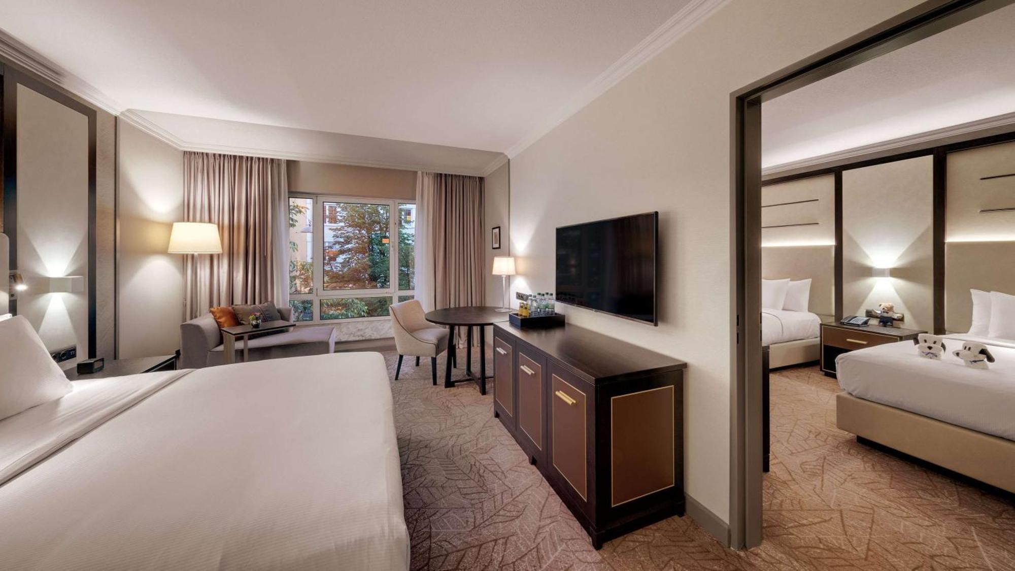 Hilton Munich City Exterior photo