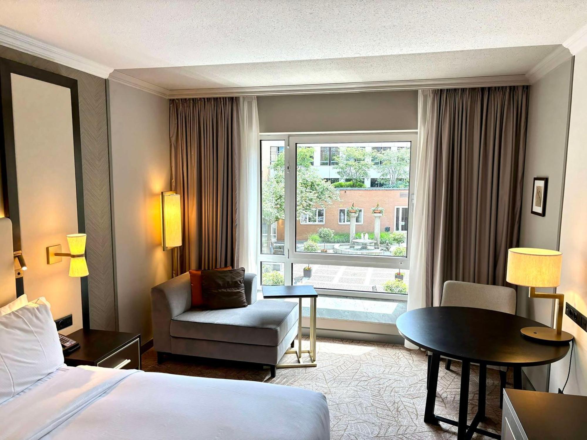 Hilton Munich City Exterior photo